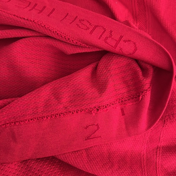 #112. Lululemon Swiftly Tech Long Sleeve 2.0 - Picture 15 of 15